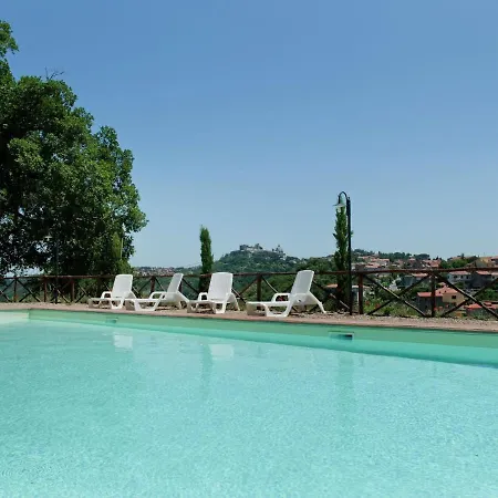 Hébergement de vacances Modern Mansion In Italy With Pool *