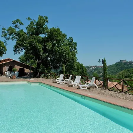Modern Mansion In Italy With Pool Hébergement de vacances